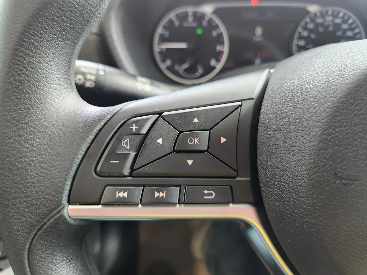 Nissan Sentra снимка Nissan Sentra