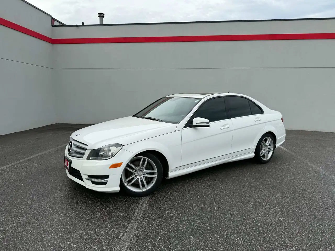 Mercedes-Benz C-Class photo Mercedes-Benz C-Class