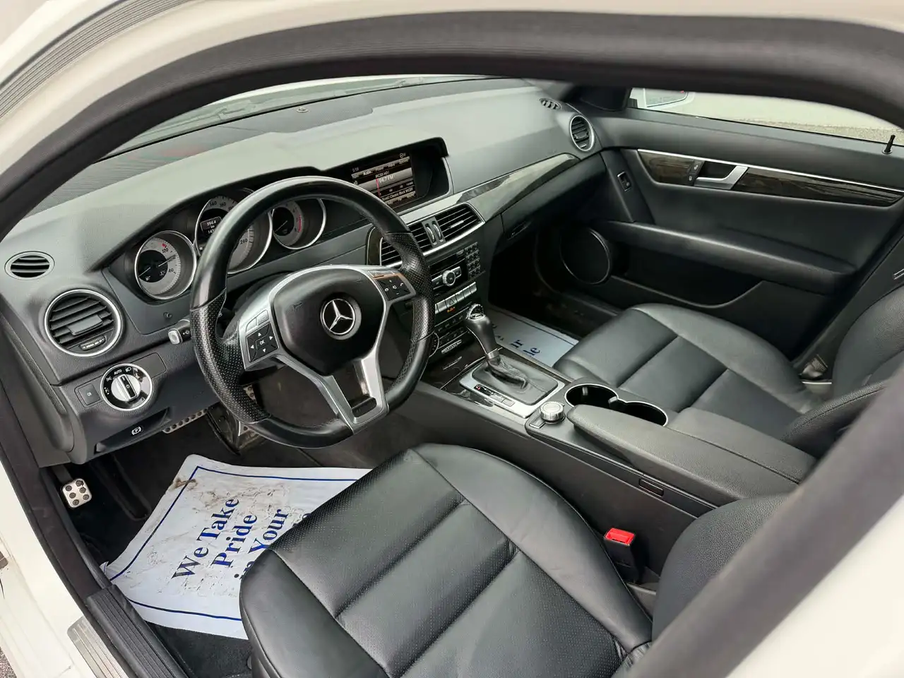 Mercedes-Benz C-Class photo Mercedes-Benz C-Class