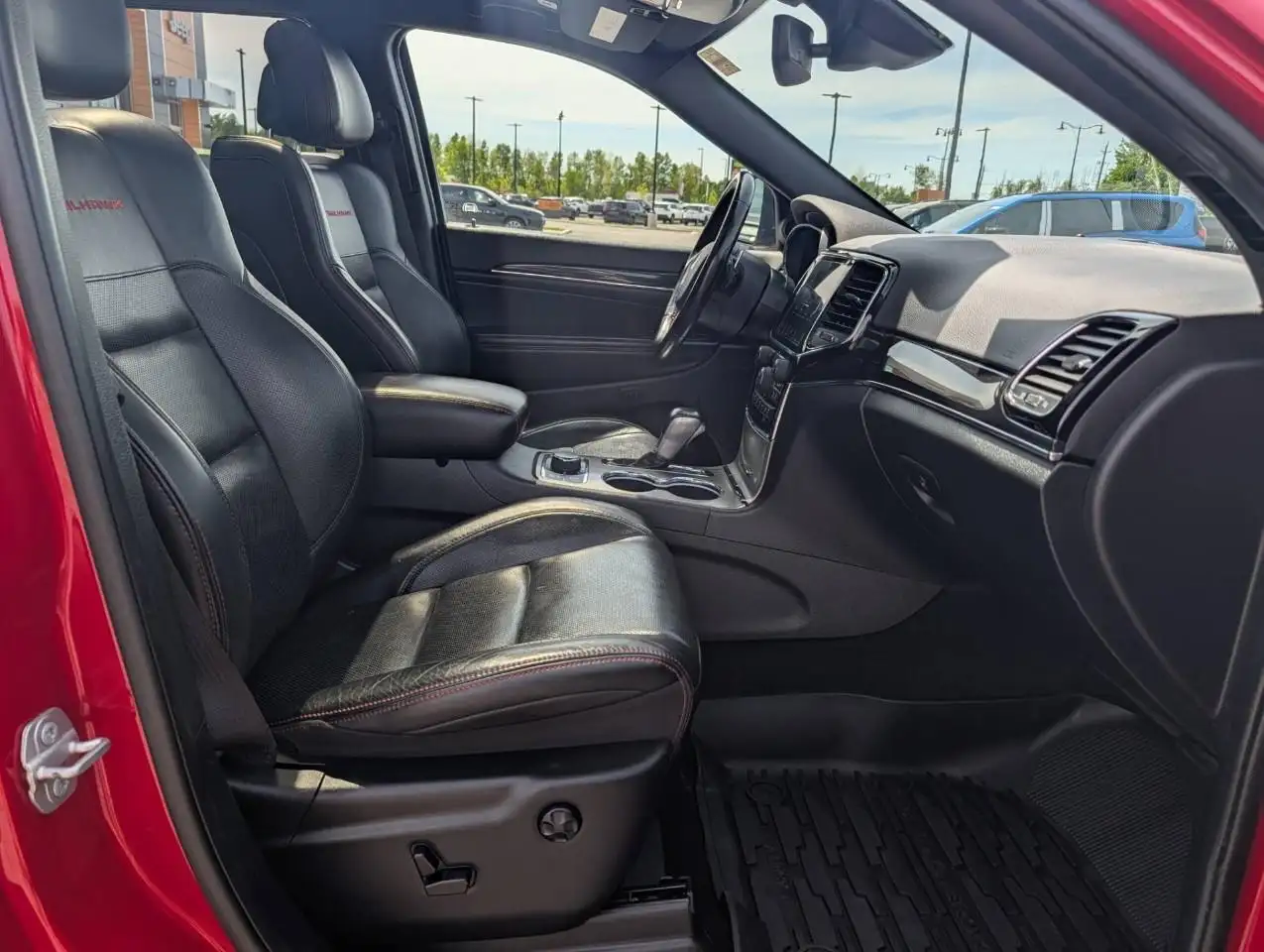 Jeep Grand Cherokee снимка Jeep Grand Cherokee