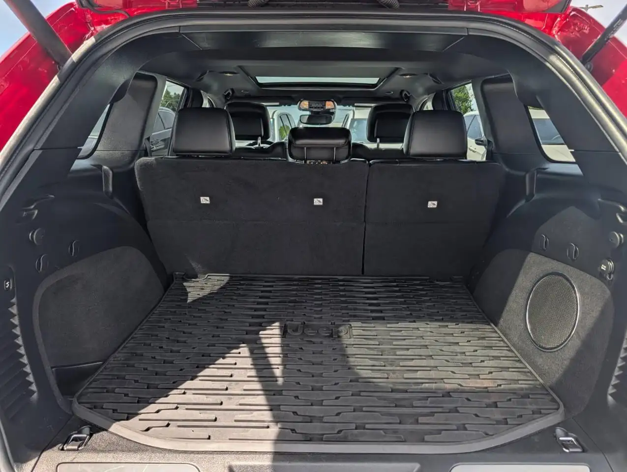 Jeep Grand Cherokee снимка Jeep Grand Cherokee