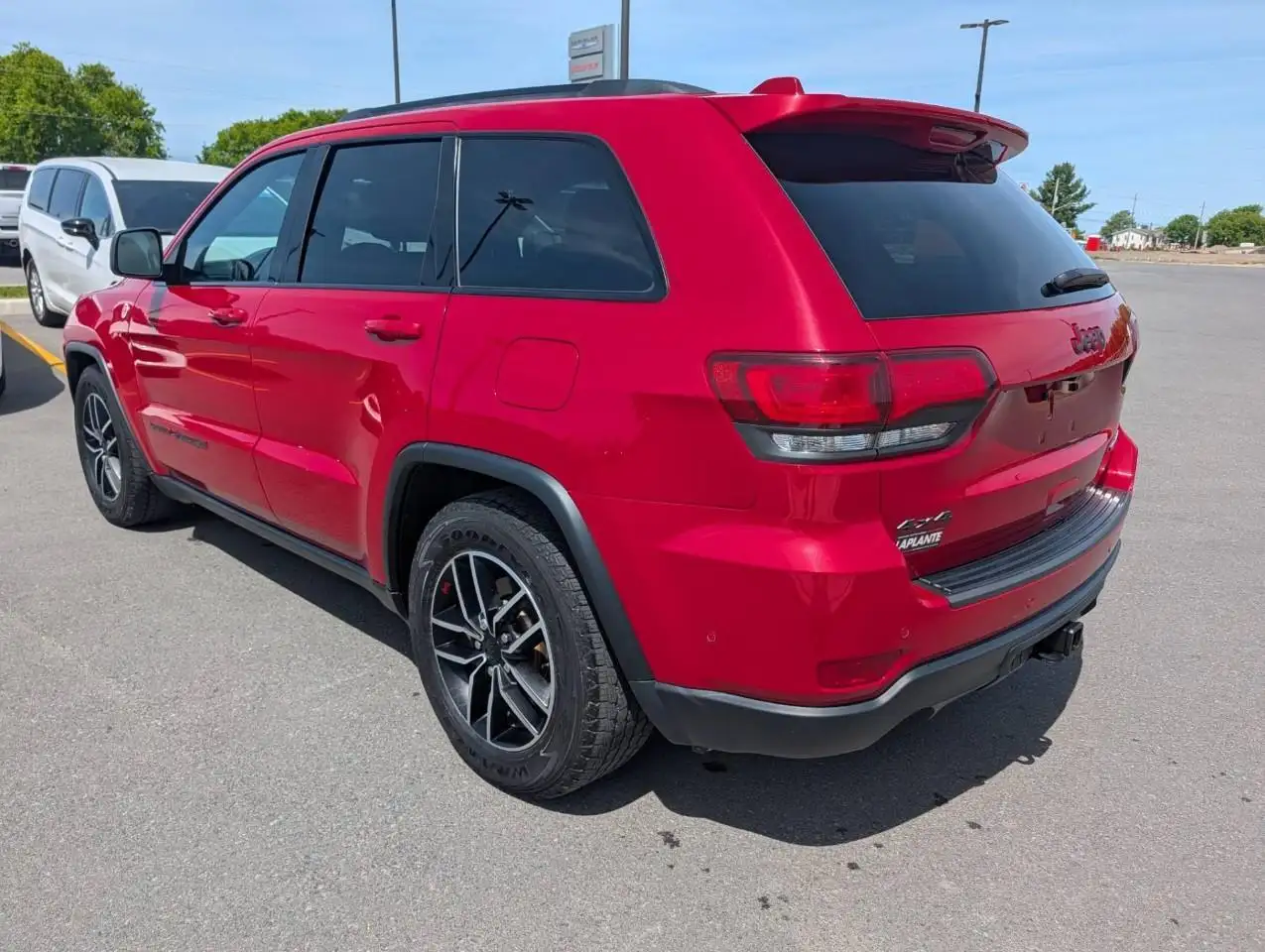 Jeep Grand Cherokee снимка Jeep Grand Cherokee