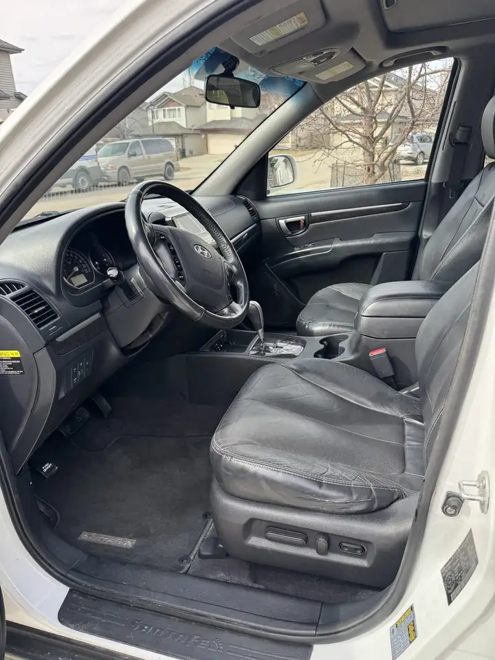 Hyundai SANTA FE снимка Hyundai SANTA FE