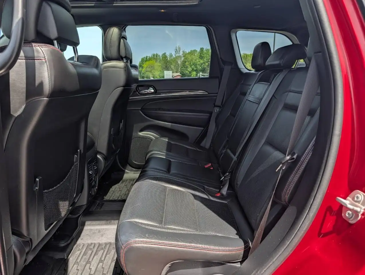 Jeep Grand Cherokee снимка Jeep Grand Cherokee