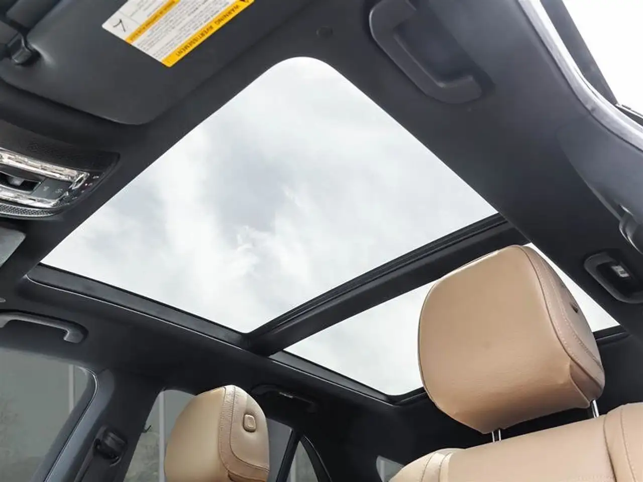 Mercedes-Benz GLE снимка Mercedes-Benz GLE