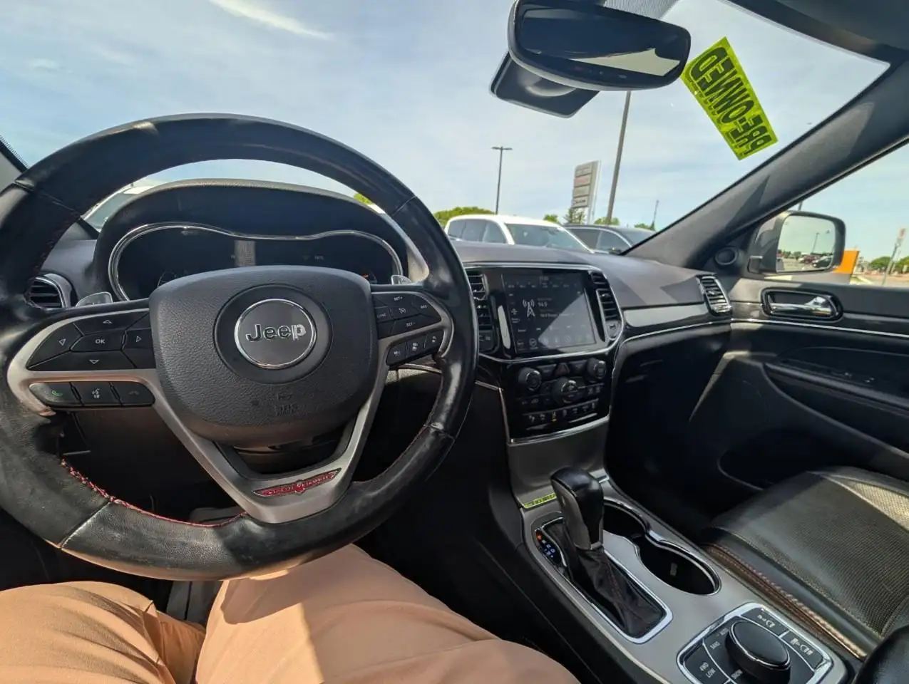 Jeep Grand Cherokee снимка Jeep Grand Cherokee