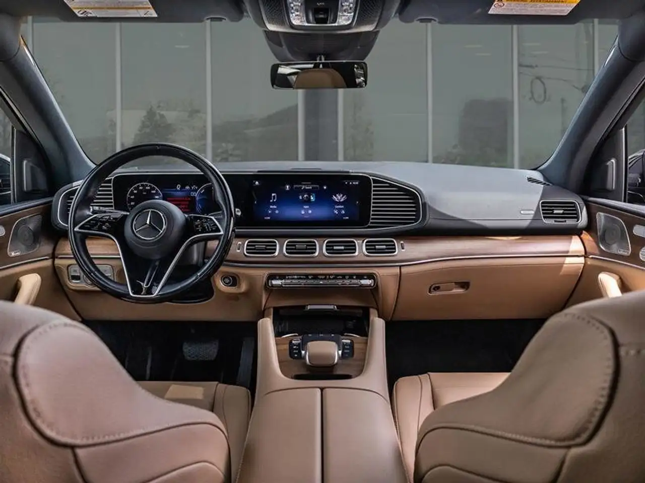 Mercedes-Benz GLE снимка Mercedes-Benz GLE