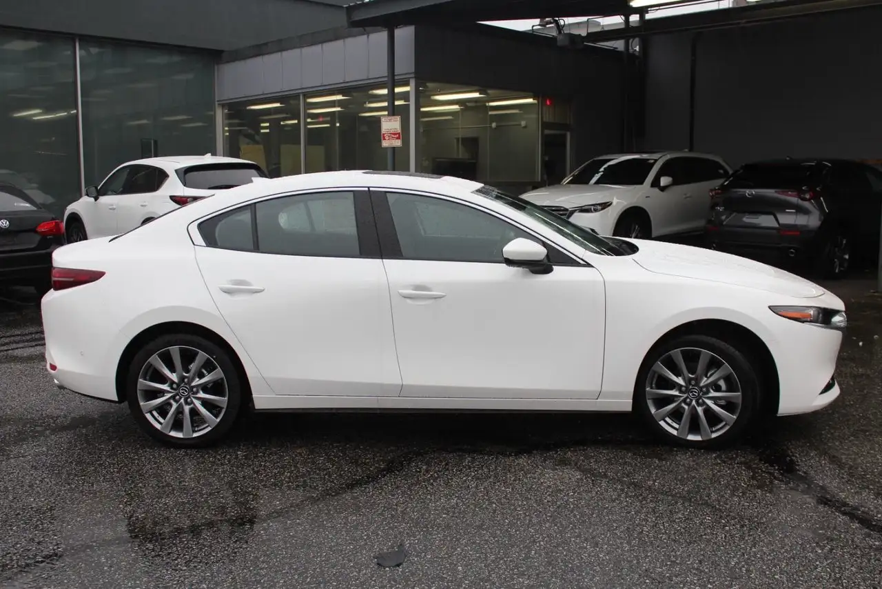Mazda 3 photo Mazda 3