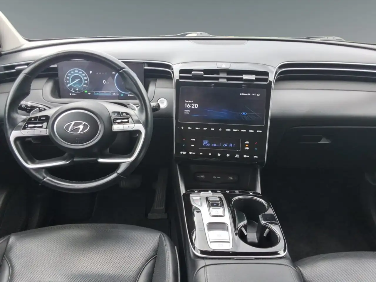 Hyundai TUCSON снимка Hyundai TUCSON