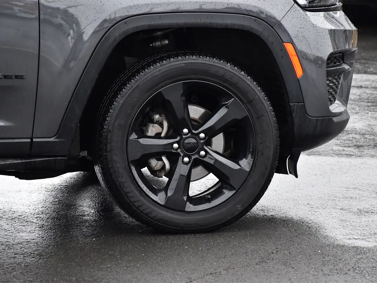 Jeep Grand Cherokee снимка Jeep Grand Cherokee
