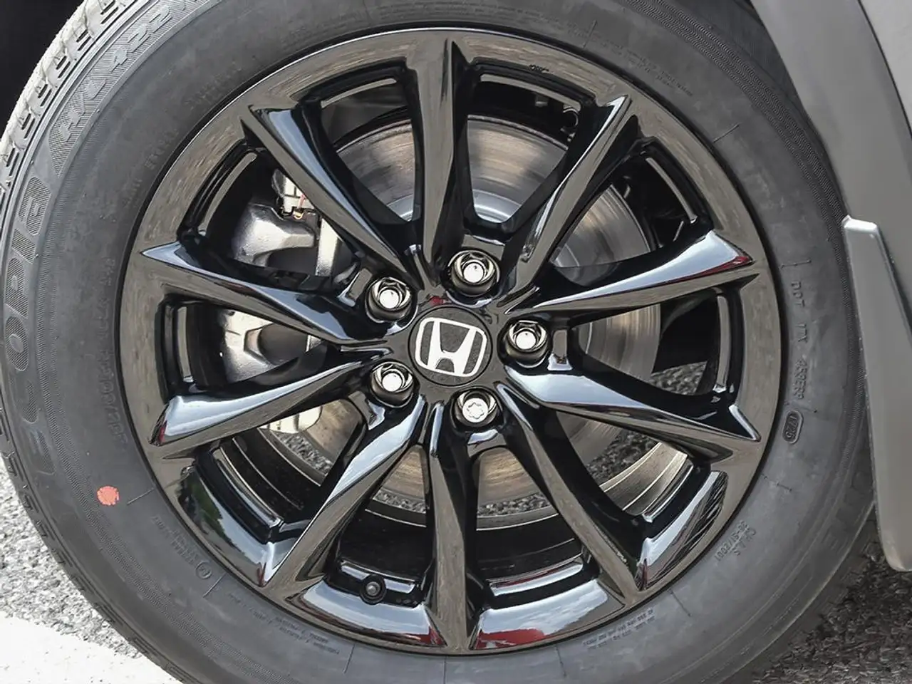 Honda CR-V photo Honda CR-V