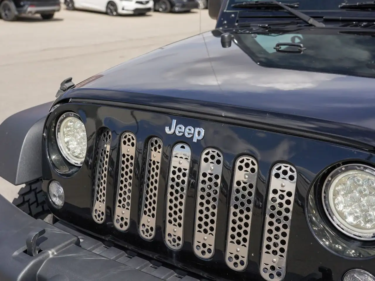 Jeep Wrangler photo Jeep Wrangler