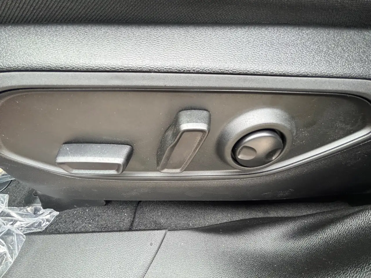Jeep Cherokee photo Jeep Cherokee