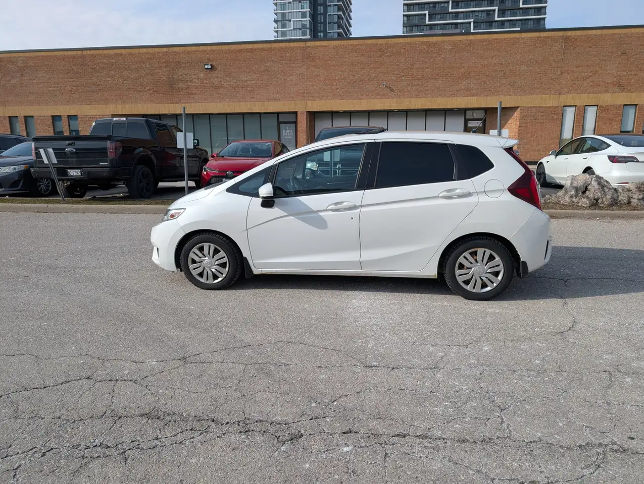 Honda Fit снимка Honda Fit