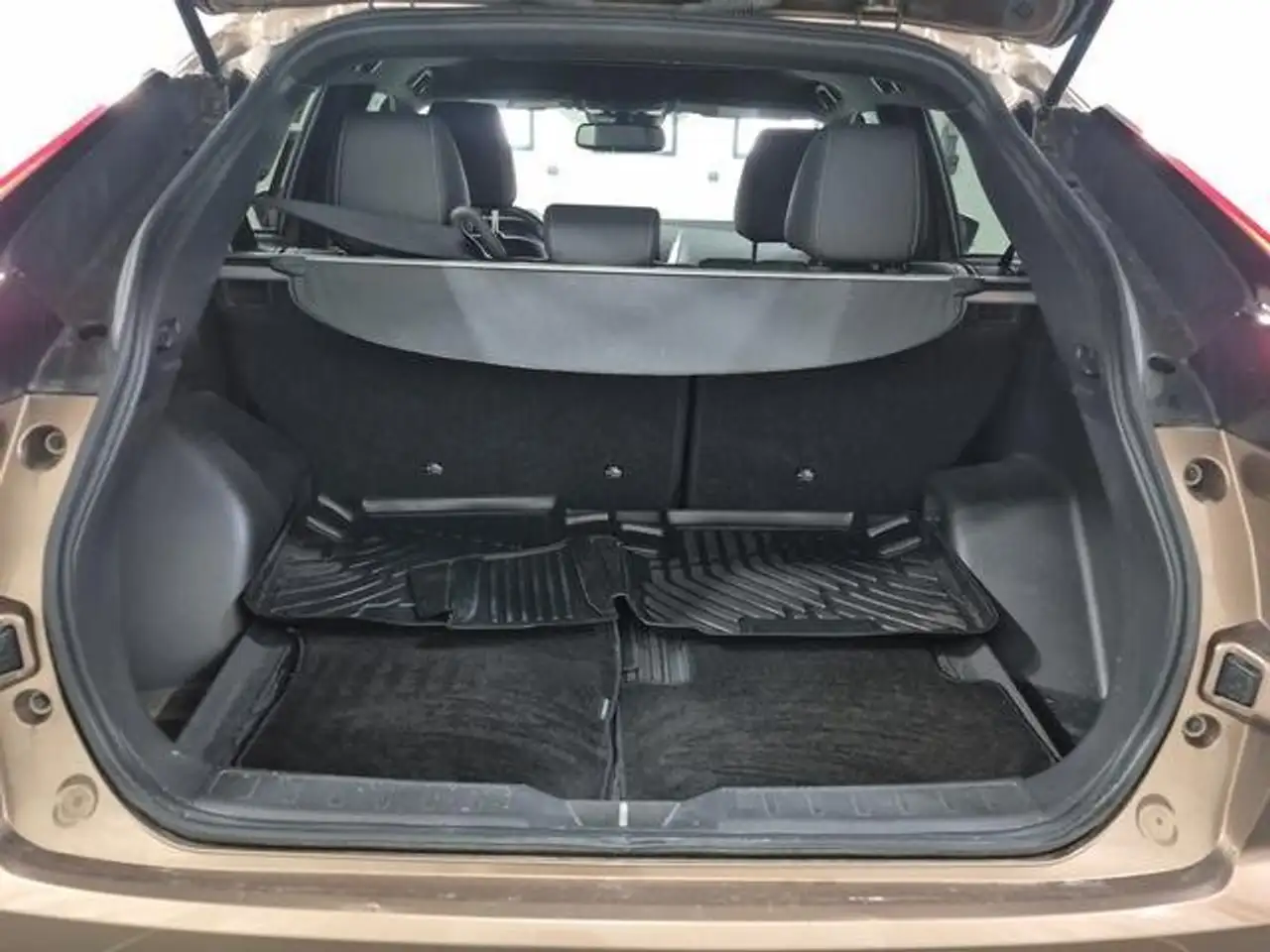 Mitsubishi Eclipse Cross photo Mitsubishi Eclipse Cross