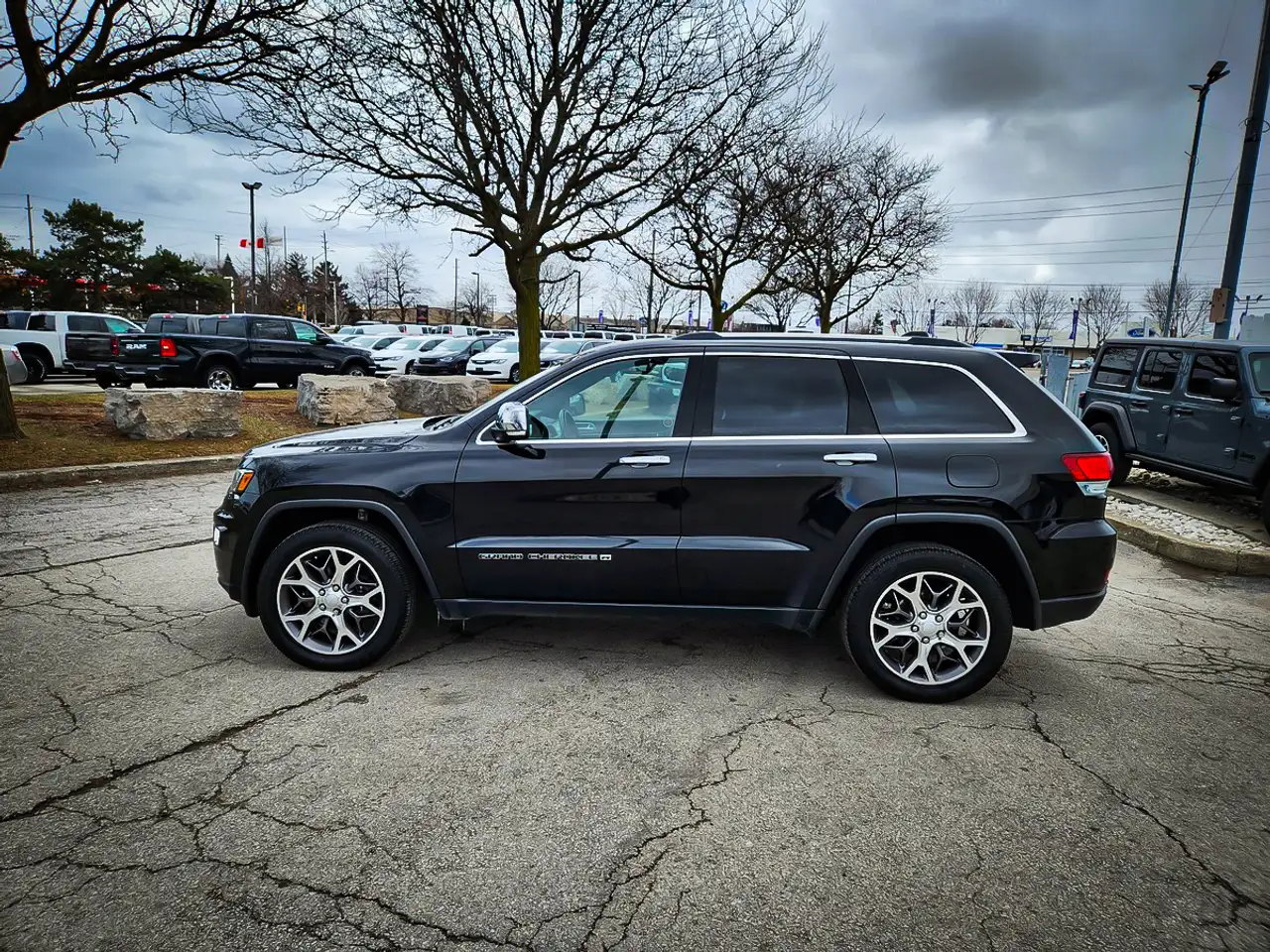 Jeep Grand Cherokee снимка Jeep Grand Cherokee