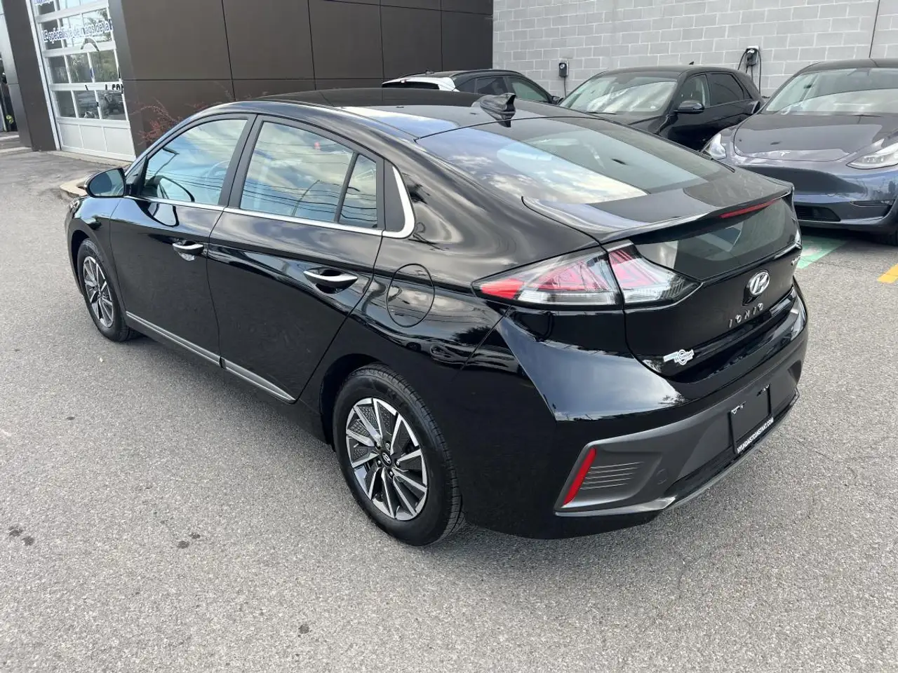 Hyundai IONIQ снимка Hyundai IONIQ