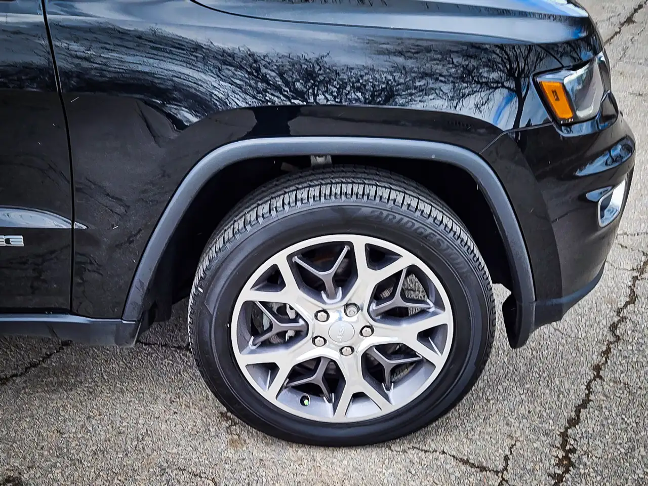 Jeep Grand Cherokee снимка Jeep Grand Cherokee