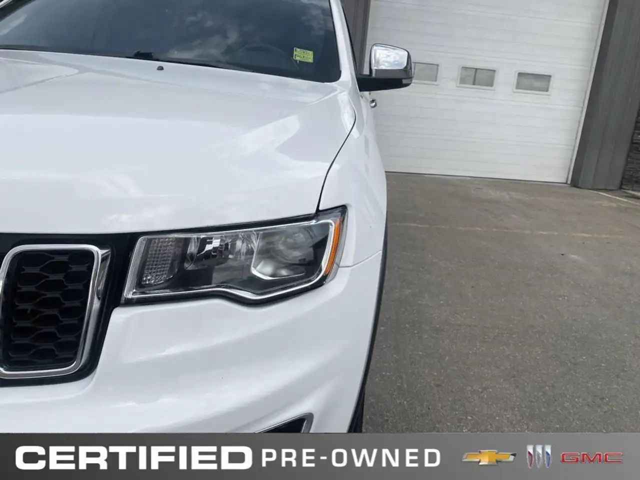 Jeep Grand Cherokee photo Jeep Grand Cherokee