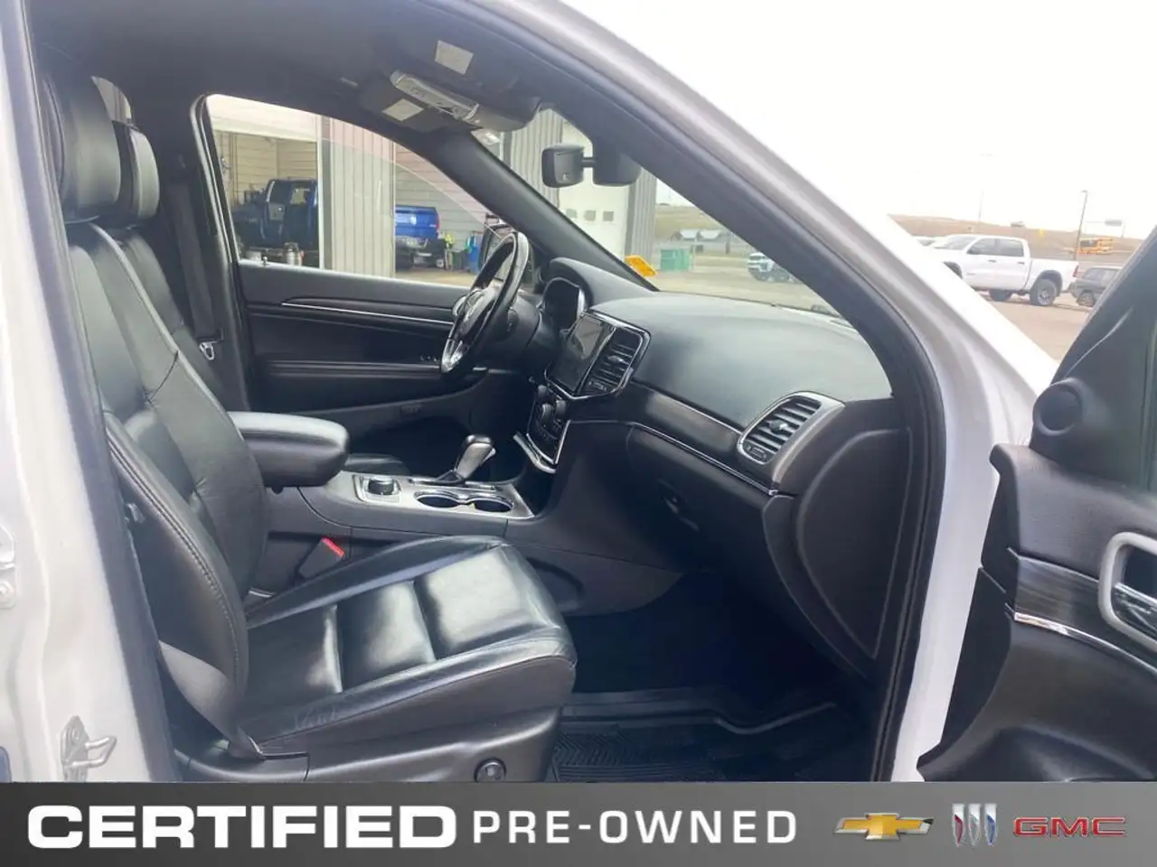 Jeep Grand Cherokee photo Jeep Grand Cherokee