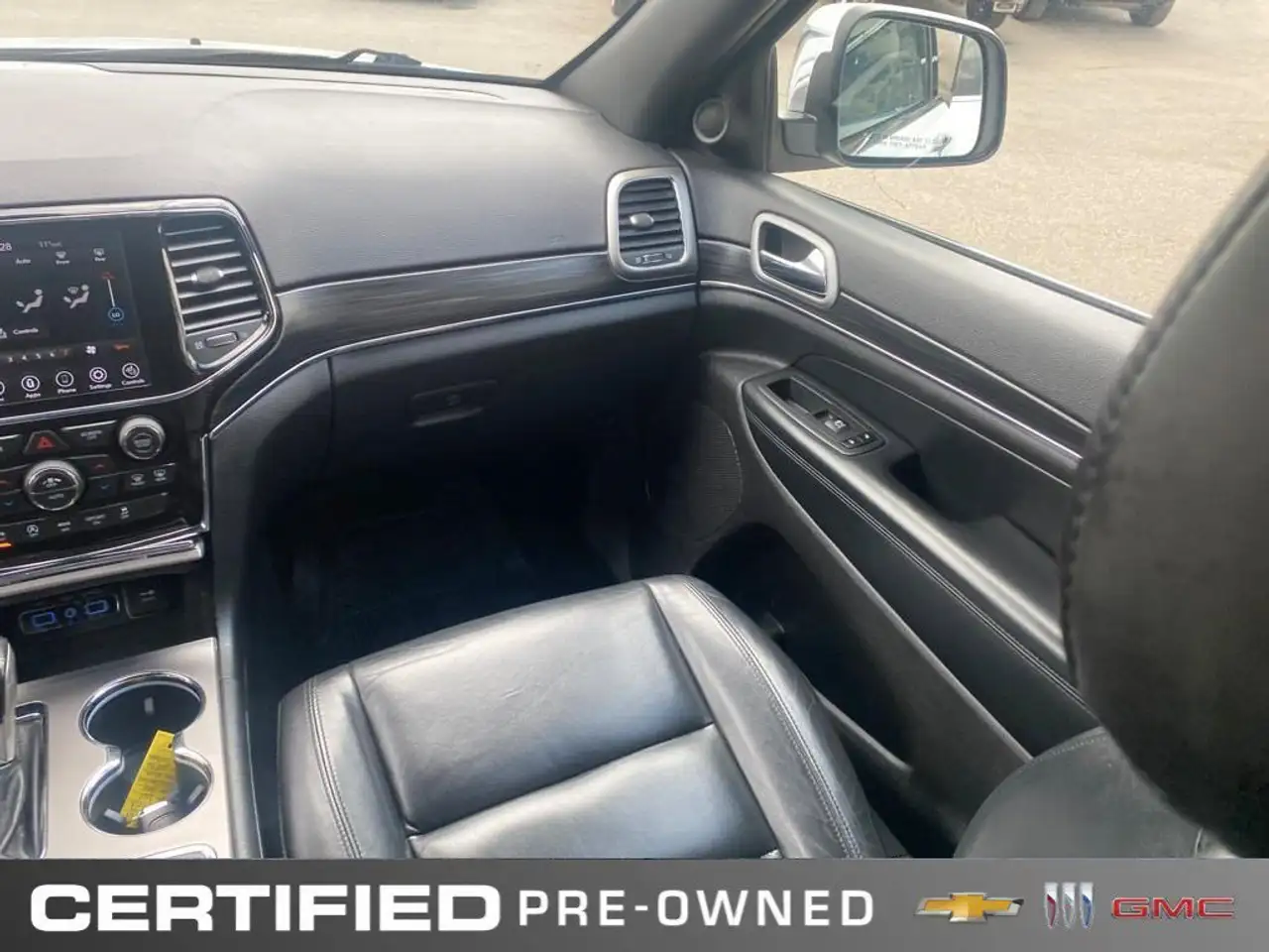 Jeep Grand Cherokee photo Jeep Grand Cherokee