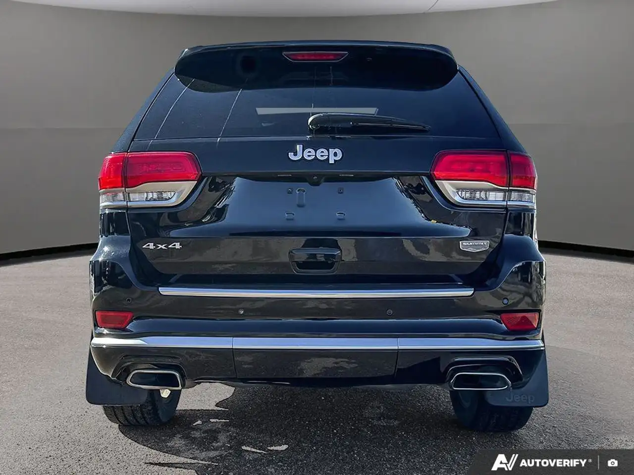 Jeep Grand Cherokee photo Jeep Grand Cherokee