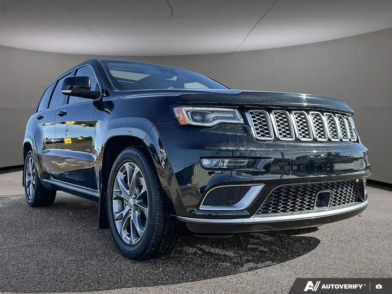 Jeep Grand Cherokee photo Jeep Grand Cherokee