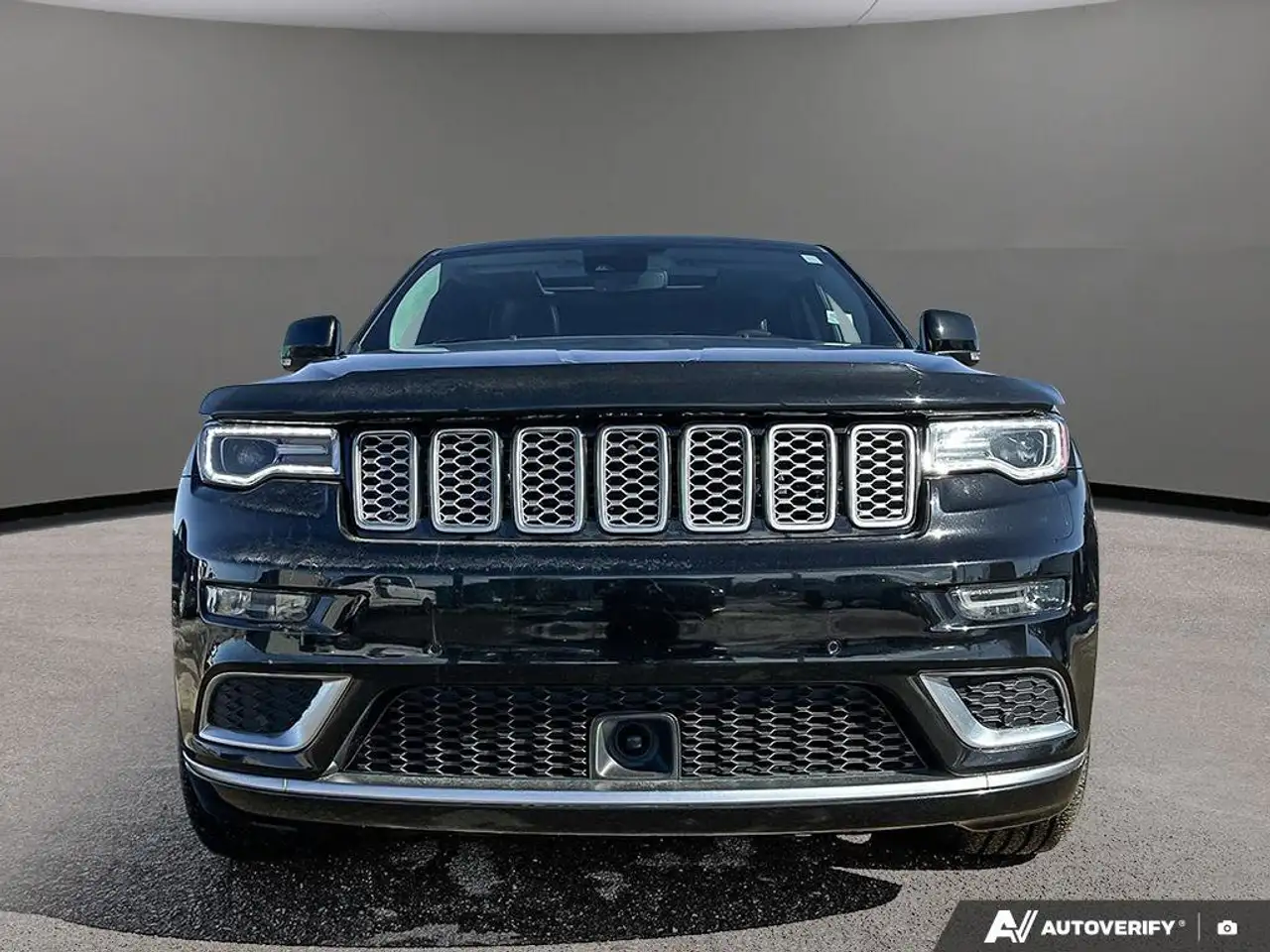 Jeep Grand Cherokee photo Jeep Grand Cherokee