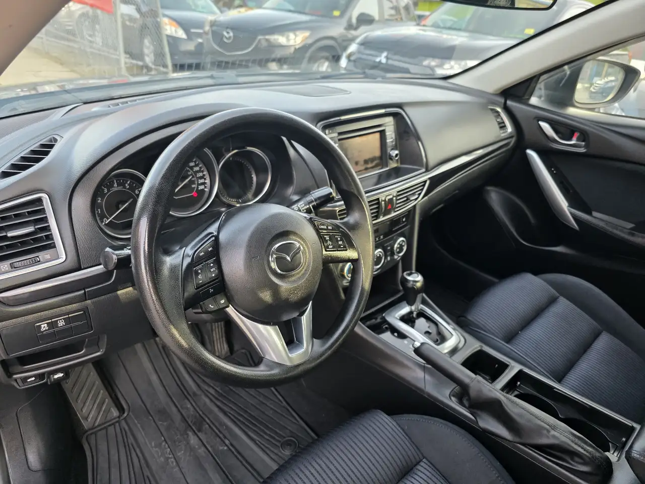 Mazda 6 снимка Mazda 6