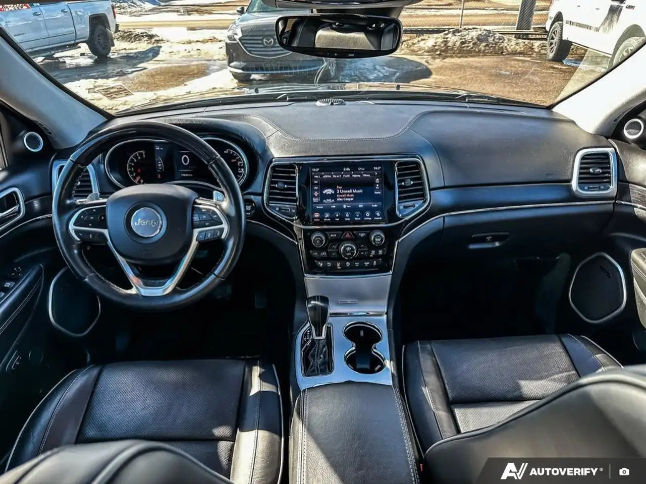 Jeep Grand Cherokee photo Jeep Grand Cherokee