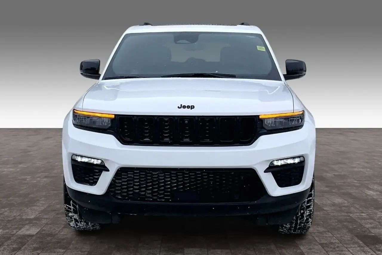 Jeep Grand Cherokee снимка Jeep Grand Cherokee
