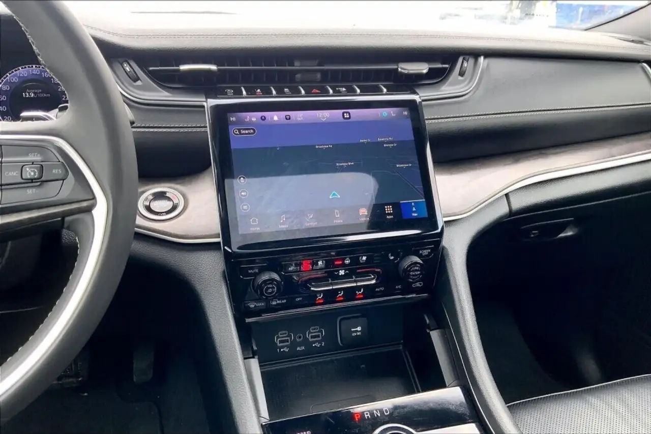 Jeep Grand Cherokee снимка Jeep Grand Cherokee