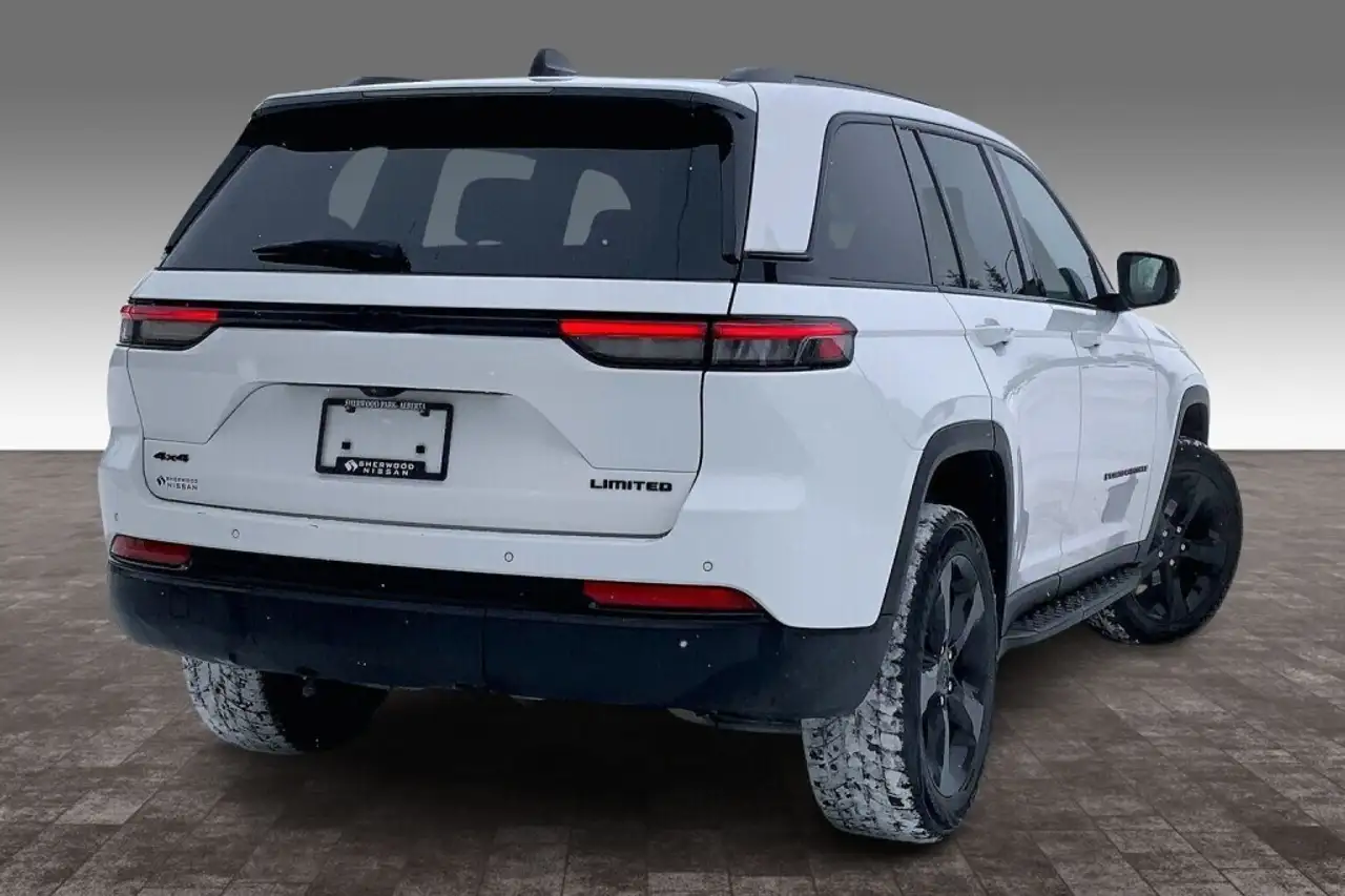 Jeep Grand Cherokee снимка Jeep Grand Cherokee