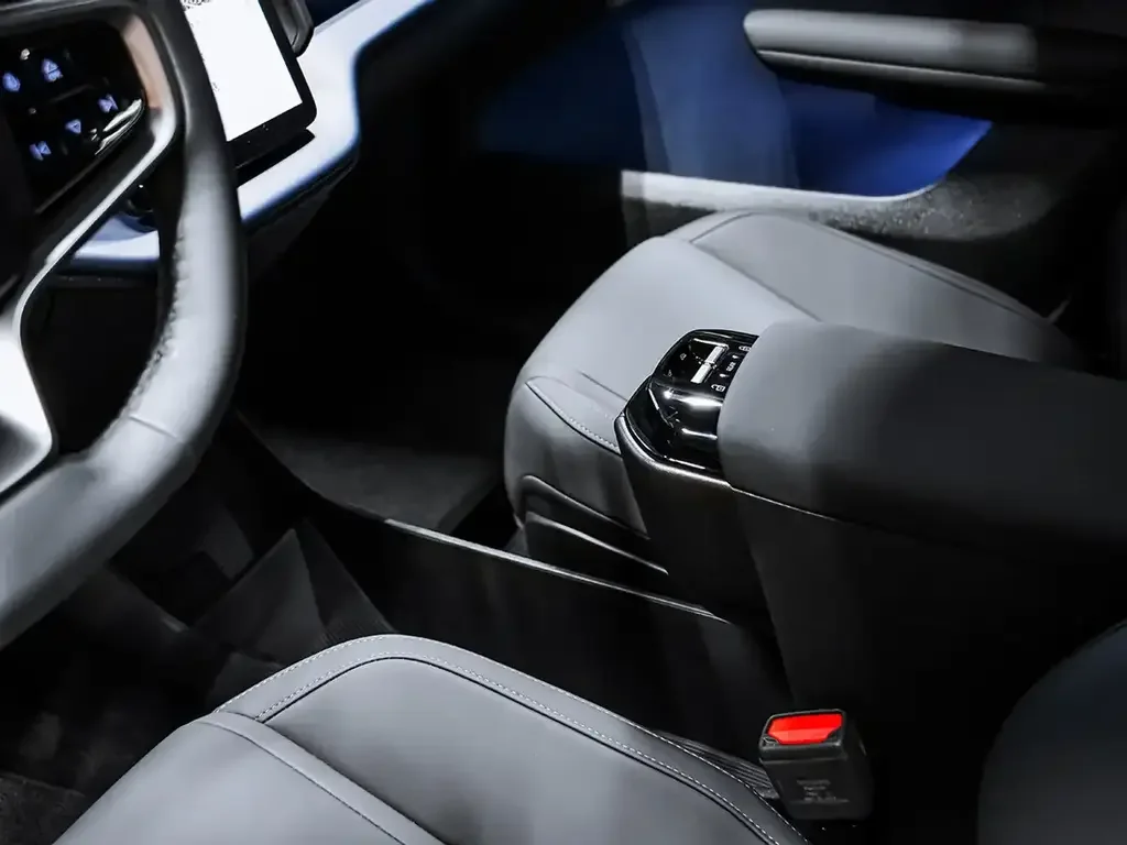 Volvo EX30 снимка Volvo EX30
