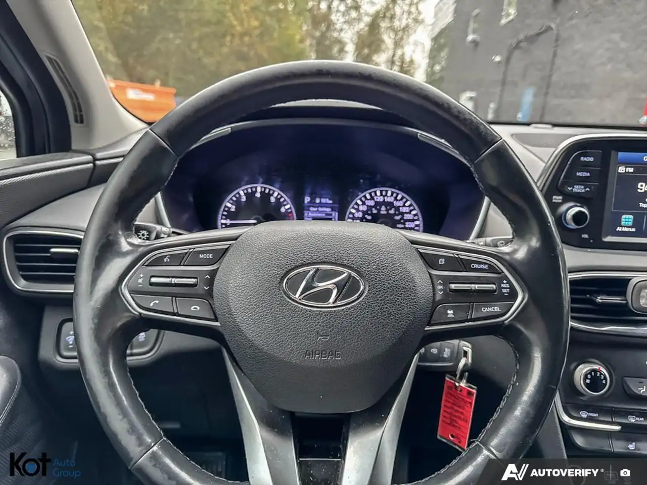 Hyundai SANTA FE снимка Hyundai SANTA FE