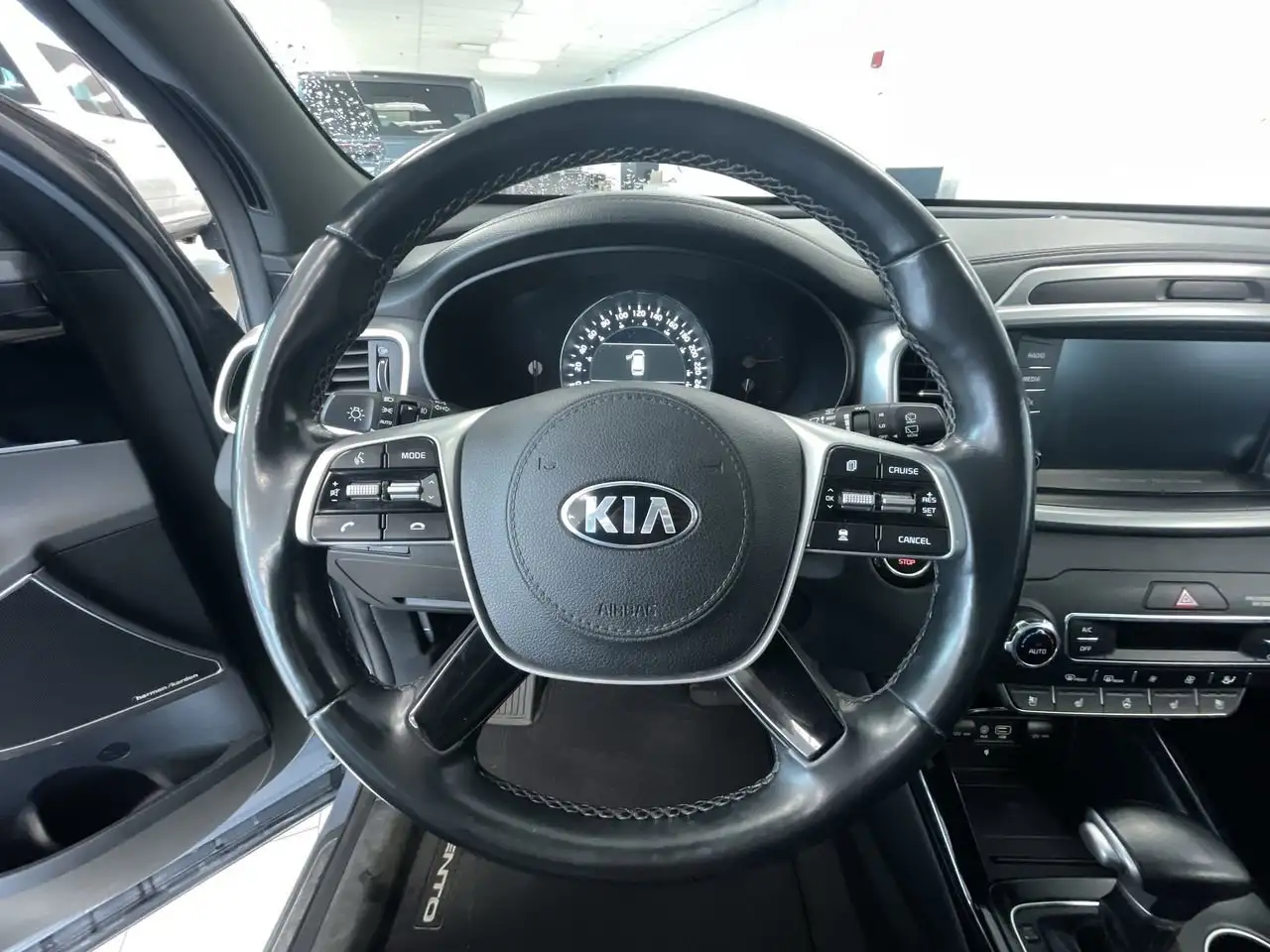 Kia Sorento photo Kia Sorento