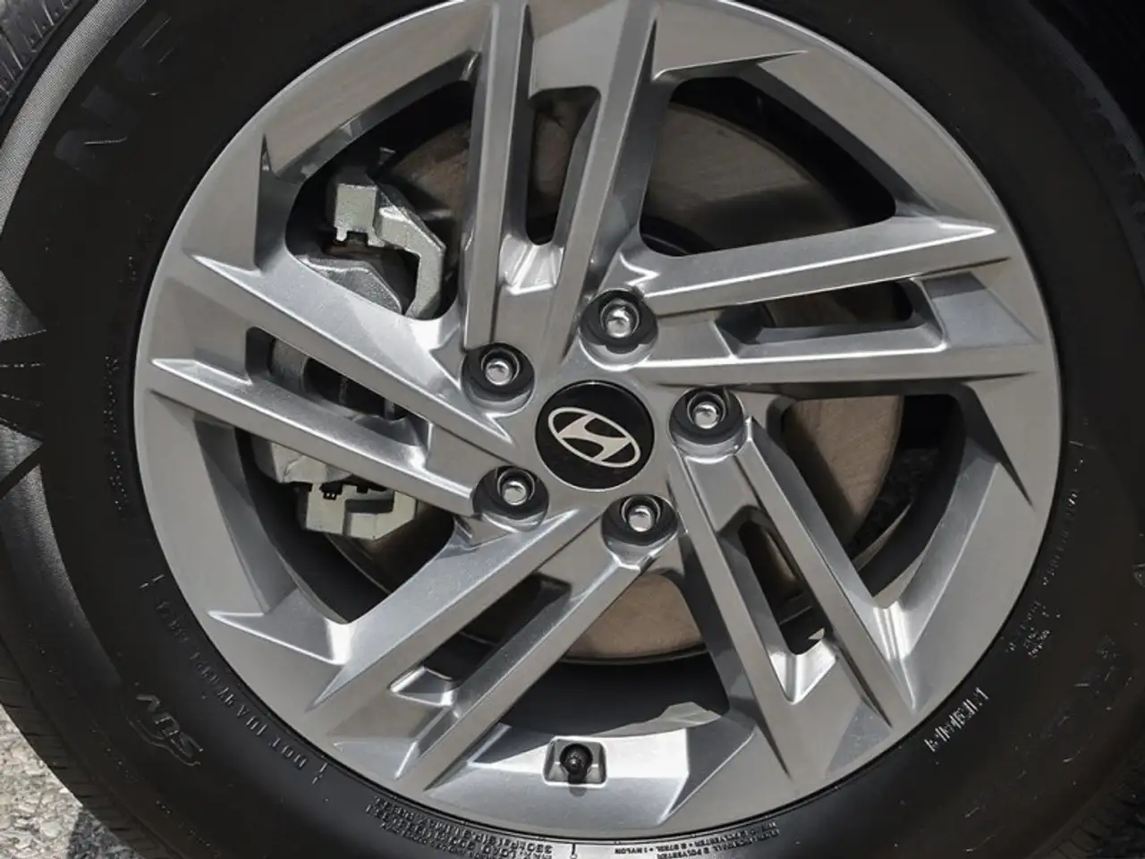 Hyundai TUCSON photo Hyundai TUCSON