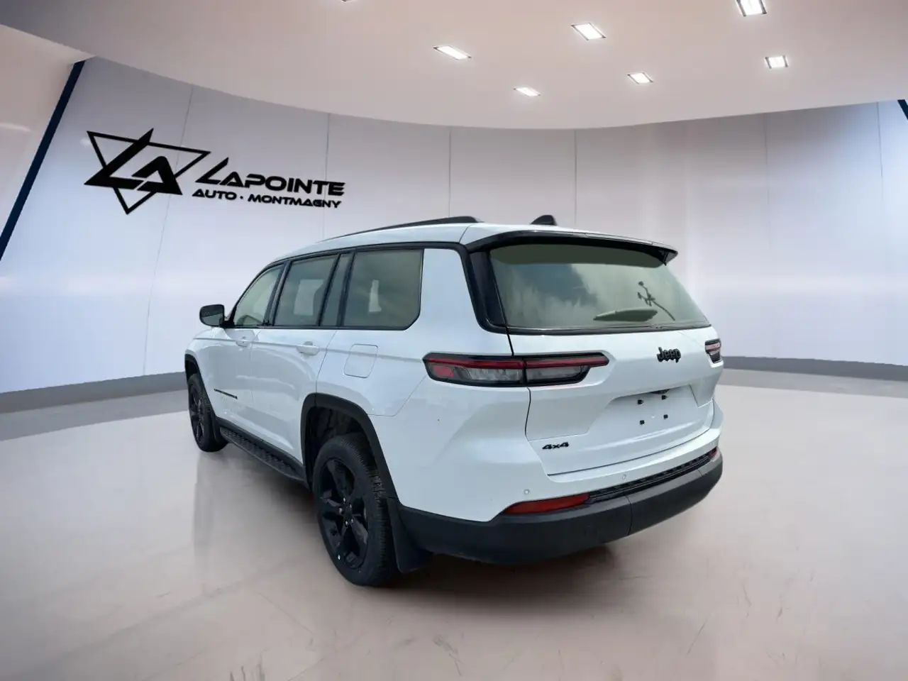 Jeep Grand Cherokee снимка Jeep Grand Cherokee
