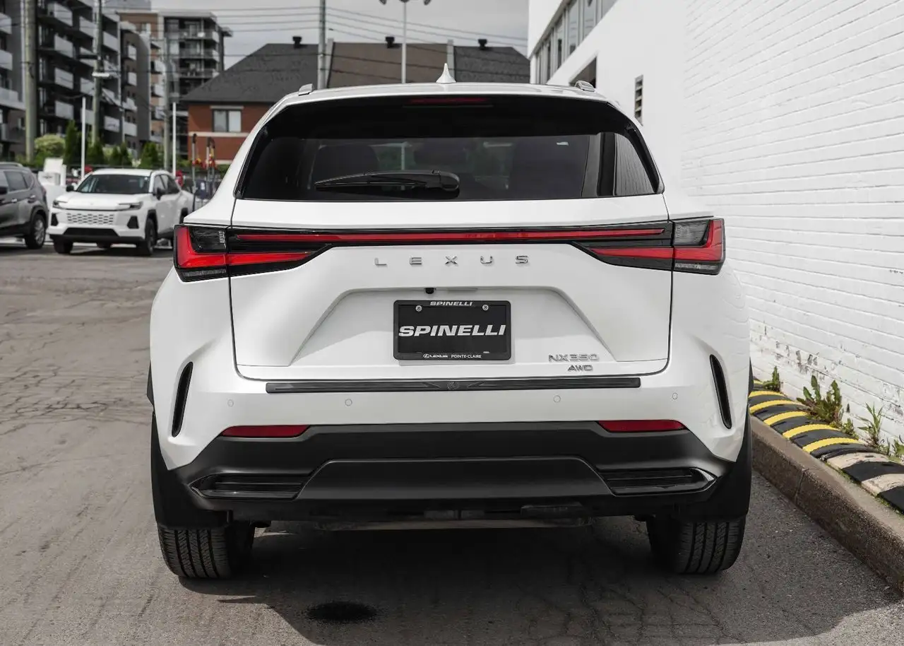 Lexus NX снимка Lexus NX