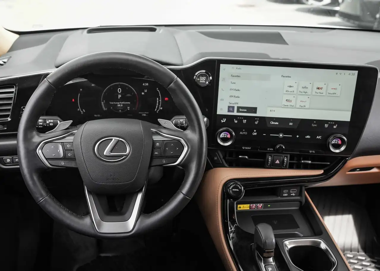 Lexus NX снимка Lexus NX