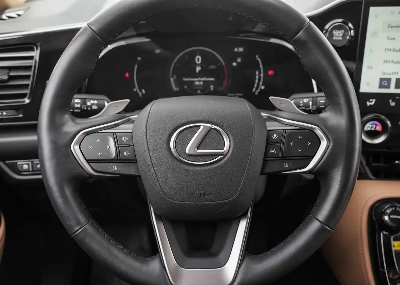 Lexus NX снимка Lexus NX
