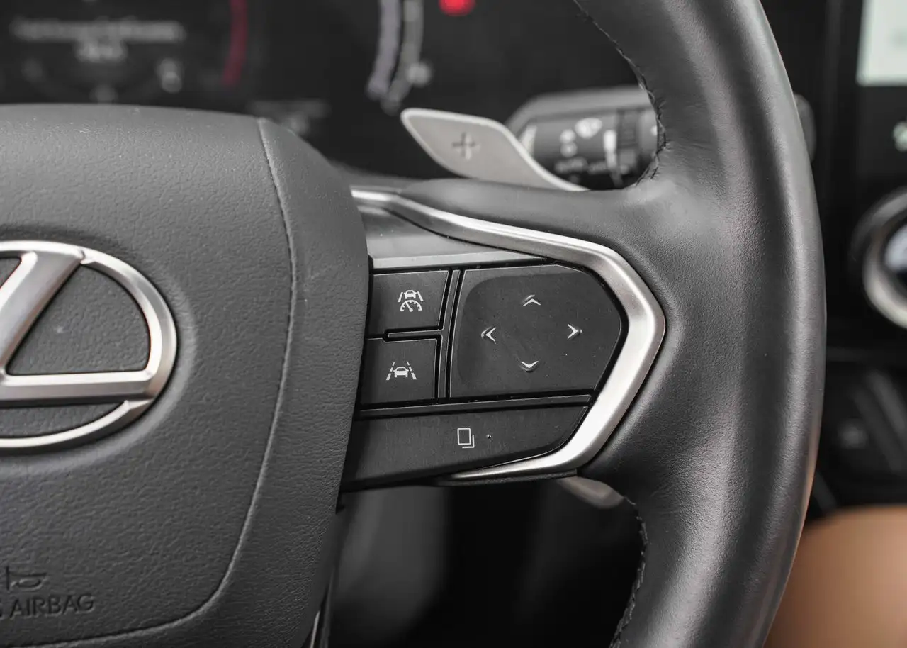Lexus NX снимка Lexus NX