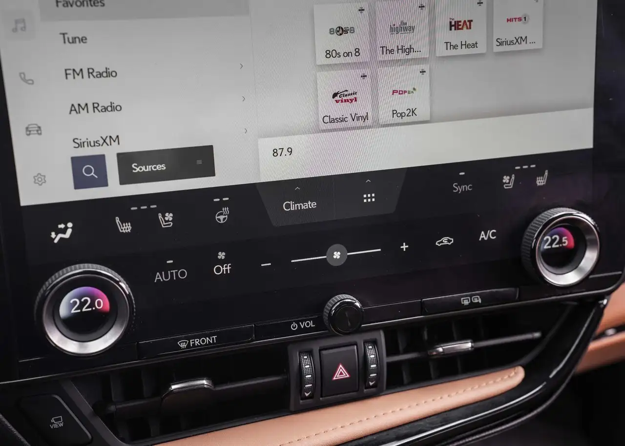Lexus NX снимка Lexus NX