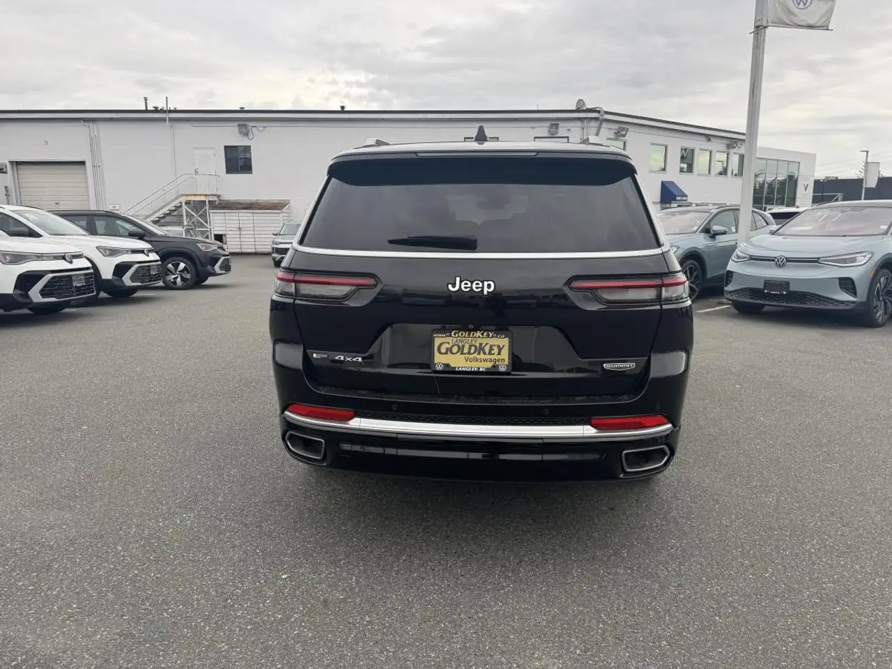 Jeep Grand Cherokee снимка Jeep Grand Cherokee