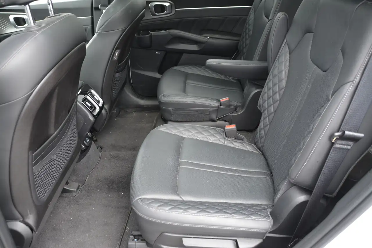 Kia Sorento photo Kia Sorento