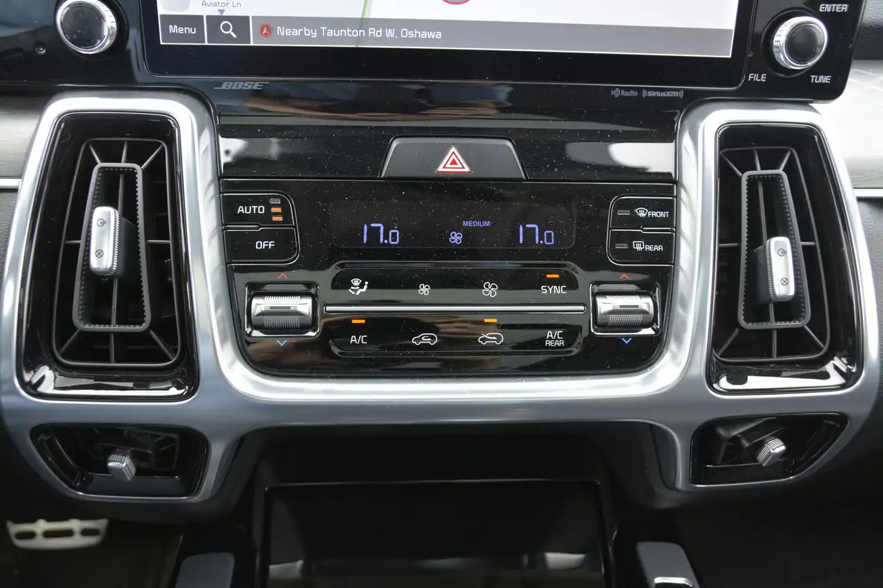 Kia Sorento photo Kia Sorento