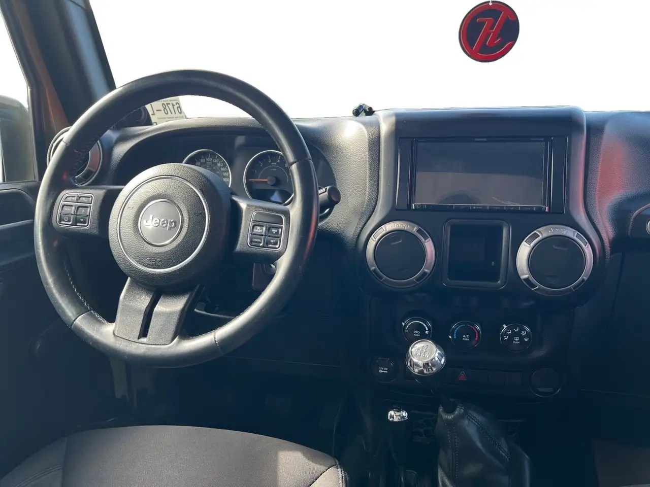Jeep Wrangler photo Jeep Wrangler