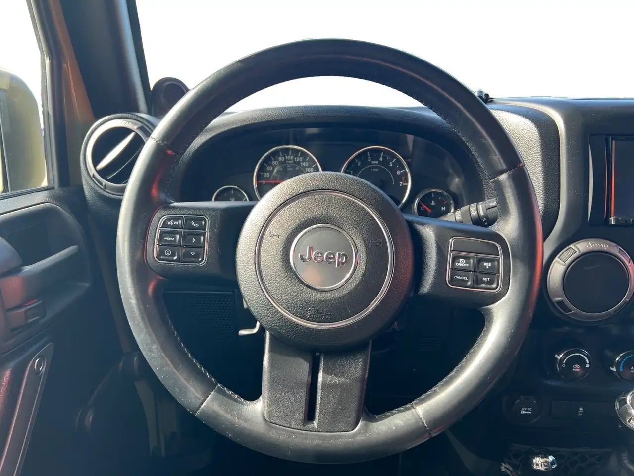 Jeep Wrangler photo Jeep Wrangler
