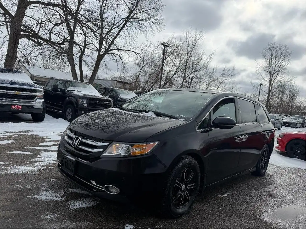 Honda Odyssey снимка Honda Odyssey