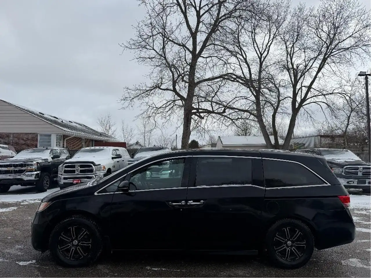 Honda Odyssey снимка Honda Odyssey
